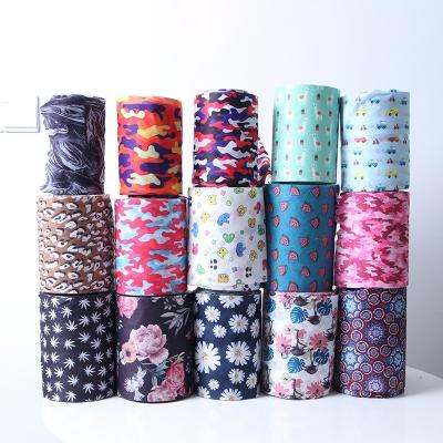 China Spot Wholesale Variety Breathable Manufacturer Of Colors100%Polyes Spunlace Woven Fabric Non Animal For Bag Cloth for sale