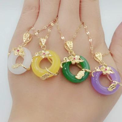 China Trendy Fashion Girl's Waterproof Stainless Steel 18K Gold Plated Round Tarnish Free Jade Flower Pendant Necklace For Women Jewelry for sale