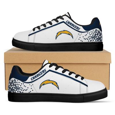 China 2021 Fashion Trend New Arrival Wholesale Hot Football Team Shoes Sneakers Chargers Sports Light for sale