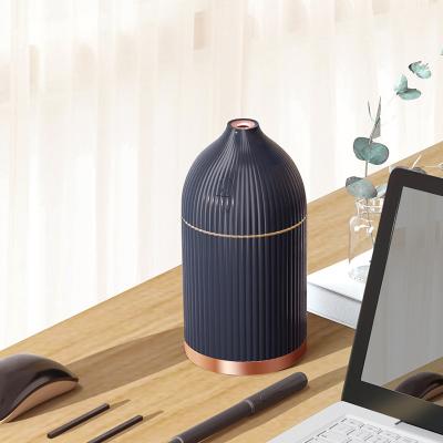 China Multifunctional Car Humidifier Wholesale Essential Oil Diffusing Mist Maker Humidifier Humidifier for sale