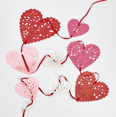 China Lovers Paper Table Banner Wedding Bunting Material Wedding Love Sign Lace Banner for sale