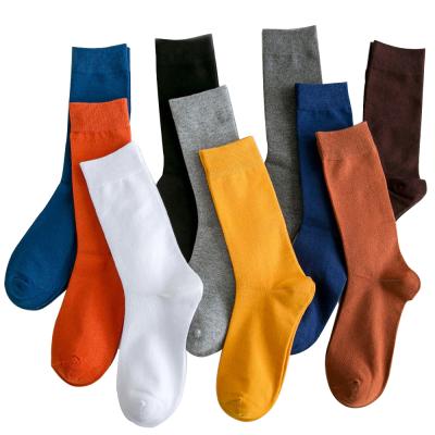 China 2020 Hot Selling Sporty Casual Men Socks New Brand Business Dress Cotton Socks Fits High Quality Black White Socks For Man Gift for sale