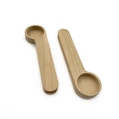 China Accessories High Quality Eco-friendly Bartending Clip Spoon Small Beech Wooden Clip Viable Measuring Reusable Coffee Spoons for sale