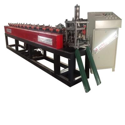 China Dixin 2021 Hotels Iron Plate Metal Fence Sheet Roll Forming Machine Made In China for sale