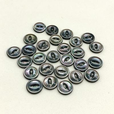 China Factory Supply Wholesale Washable Two-hole Four-hole Round Shell Button for sale