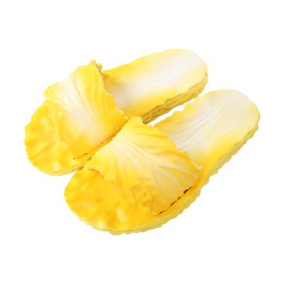 China Fashion Trend Colored Vegetables 2021 Slippers Shoes For Women Rubber Woman's Slippers for sale