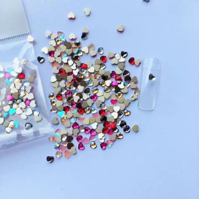 China Nail Art Beauty Bling Heart Rhinestone Glass Flat Back Rhinestone Art Stone Glue On Crystal For Nail Art Design for sale