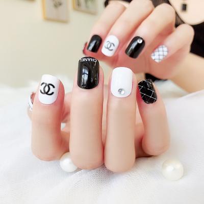 China Design Customize High Quality Square Stylish Black Double C Printing Shape Fake Nails for sale