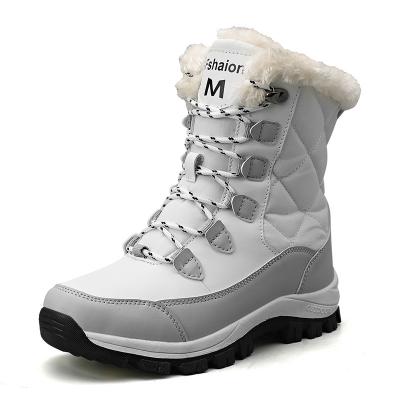 China Drop Round GENUINE LEATHER Boots Lace Up Hiking Boots Personalized Rain Boots for sale