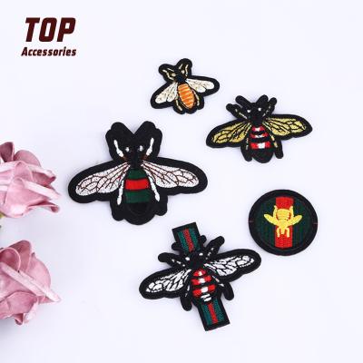 China Handmade Hot Sales Bee Embroidery Patches Iron On Embroidery Badge For Apparel for sale