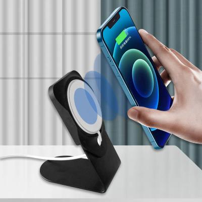 China Convenient Stand Pad Desktop Mobile Phone Magnetic Aluminum Wireless Charger Stand For iPhone for sale