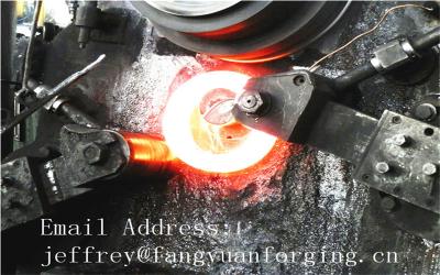 Chine 8822H Forges en acier allié Rings d'arbre d'engrenage pour boîte à engrenages Forge à chaud Traitement thermique à chaud Forge à chaud à vendre