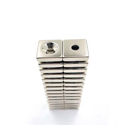 China Industrial Magnet M4 Screw Hole N35 Nickel Plating Square Countersunk Single Countersunk Magnet Single Countersunk Strong Magnet for sale