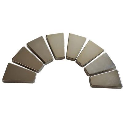 China Segment Neodymium Motor Magnets N52 Ndfeb Strong Arc Magnet Industrial Magnet 135x8x5MM Long Bar For Generators for sale