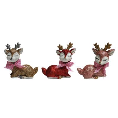 China Unbreakable Wholesale Glitter Painted Plastic Mini Deer Hanging Christmas Ornament for sale