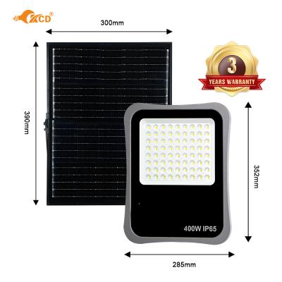 China KCD IP65 Wireless Dusk To Dawn Auto Solar Monocrystalline Sportstadion Scheinwerfer 200w 500w 2000w Sonnenlicht zu verkaufen