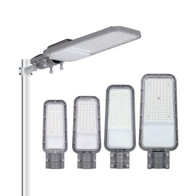 China Luz de la calle LED de alta luminosidad, cuerpo de aleación de aluminio, IP65 impermeable, chips LED de marca, encendido y apagado automático por la noche, ideal para carreteras urbanas, parques, comunidades,y más aplicaciones de iluminación en venta