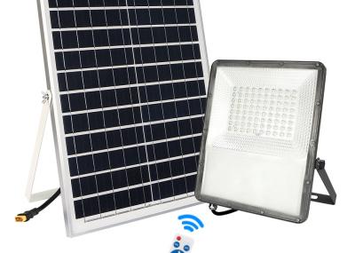 Chine lumières d'inondation extérieures solaires de 30w 172*201*41mm pour le paysage à vendre