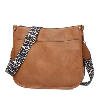 China Lady Trendy Leopard Strap Cross - Body Bag Women Messenger Handbag Personalized Vegan Leather Purse for sale