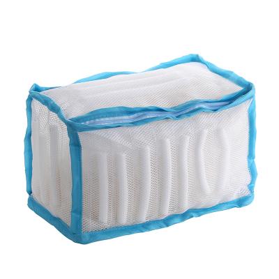 China Minimalist Shoes Mesh Washing Bag With Zipper White Sneaker Laundry Bag for sale