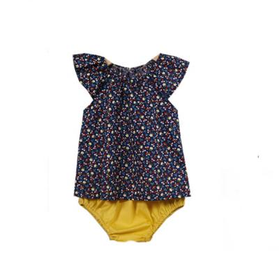 China Sweet Hot Selling Summer Toddler Babies Clothing Sets Lovely Cotton Woven Floral Short Sleeve and Shorts Suit for sale