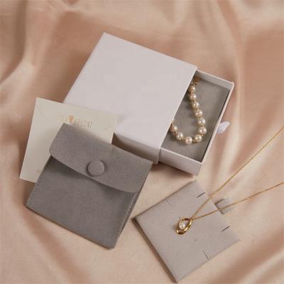 China Recyclable Mini Jewelry Pouch Bag Custom Velvet Jewelry Display Bag Pendant Jewelry Display New Products Pendant Rack for sale