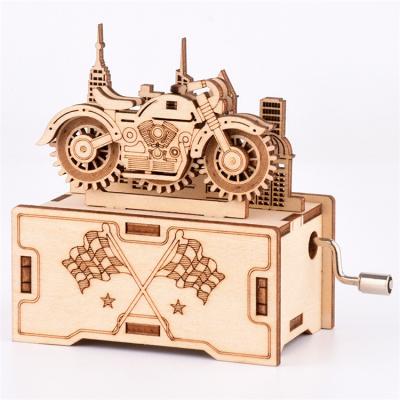 China Best wooden gift for kids birthday vehicle toy vehicle mini diy hand crank piano wood construction modern wooden music box for sale