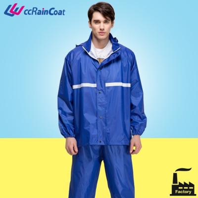 China Rain Suit Menswear Polyester Plastic Rain Jacket Branded for sale