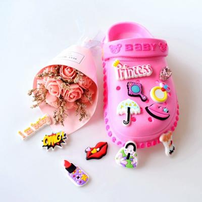 China Lovely Washable Pink Clog Decorations Kids Girls Plastic Shoe Buckle Charms for sale