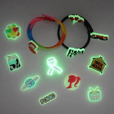 China Factory Wholesale Clog Charm Glow in the Dark Cartoon Shoe Charms Summer Clog Shoe Accessories for sale