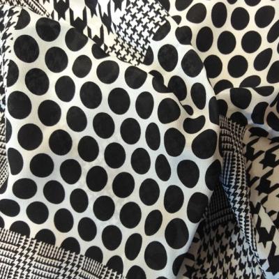 China CDC 100% Silk Crepe De Chine Silk Fabric Sustainable Geometric Classic Black And White Pattern Printing Pure Silk Fabric for sale