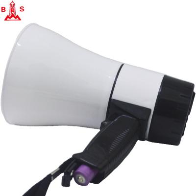 China Wireless USB Rechargeable Megaphone With Heavy Duty Siren ABS Material / Embedded Audio Music Player for sale