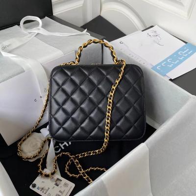 China Other Wholesale Good Quality Famous Brands Ladies Handbags Designer Chain Bags And Popular Shoulder Purse For Women CosmetBag for sale