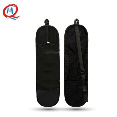 China Custom Polyester Skateboard Bag Outdoor Skateboard Shoulder Bag for Carry Skateboard for sale