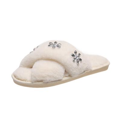 China Fashion Trend Women's Faux Fur Slippers Plush Hot Home Crystal Cotton Hair Sandal Indoor Slippers For Girls 2021 Ladies for sale