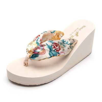 China Fashion Trend Women's Flounce 7 cm Heel Size Flops Outdoor Cotton EVA Wedge Slippers Summer Ladies Sandals for sale