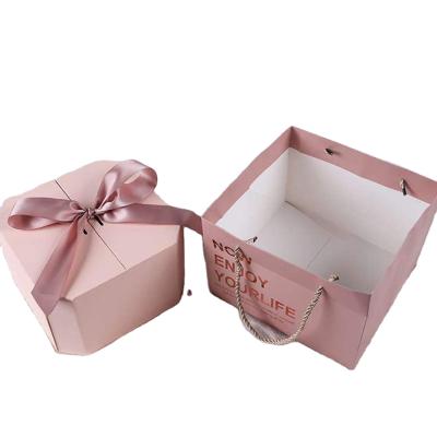 China Materials Gift Packaging Box Recycled Paper Gift Box With Gift Bag for sale