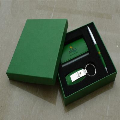 China Custom Financial Institutions Promotion PU Leather / Genuine Leather Card Holder And Key Chain For Gift Set for sale