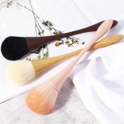 China Easy Apply Wholesale Thin Handle Nail Dust Brush Nylon And Plastic Beauty Brush For Nail Cleaning Brush for sale