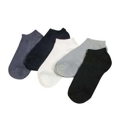 China Hot Sale Bamboo Fiber Men's Athletic Sports Booties Bamboo Charcoal Booties Sweat Absorption Deodorant Boat Socks for sale