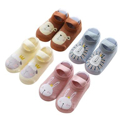 China Spring and Autumn New QUICK DRY Baby Floor Socks Cartoon Printing Non-slip Handle Baby Socks Kids Toddler Shoes and Socks for sale