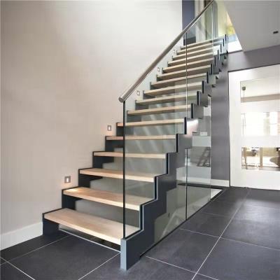 China Modern Factory Wholesale Price Stringer Stairs Solid Wood Tread Staircase With Tempered Glass Railing for sale