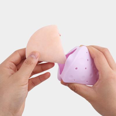 China Soft Portable Reusable Reusable Silicone Makeup Sponge Holder Travel Makeup Brush Holder Silicone Beauty Egg Case Travel Makeup Brush Holder for sale