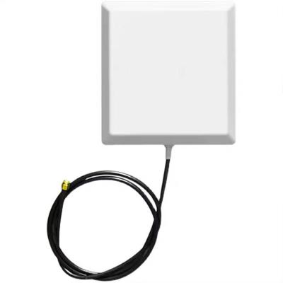 China Cheap Plastic Made In China Communication Director Antenna Outdoor Vertical Plastic 14Dbi Antenna for sale