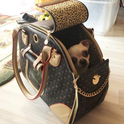 China Cat Handbag Dog Carrier Bag Breathable Portable Outdoor Fashionable Viable for sale