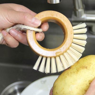 China Good Viable New Design Handle Cleaning Brush, Clean Liquid Soap Dispenser Bowl Wash, Potato Cleaning Brush for sale