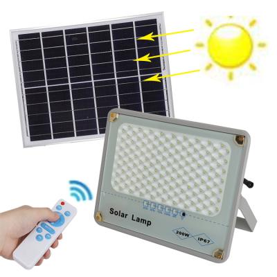 China Garden Yard Flood Light 50w 100w 200w 300w RGB Solar Panel Outdoor Polycrystalline Solar Flood Lamp for sale