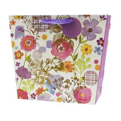 China Latest Design Flower Design Recyclable Gift Packaging Bag China Factory Hot Selling Recyclable Packaging for sale