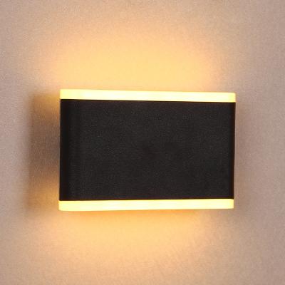 中国 Cheap Modern Polycarbonate Factory Price IP 65 Wall Lamps Indoor Garden Porch Led Wall Lamp 販売のため