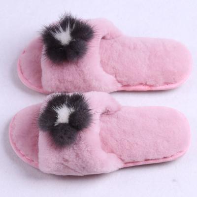 China Custom Made Winter Sheepskin Fur Slippers Multi Colors Warm Lit Bedroom Women's Sandals Slippers for sale